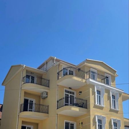 Chernomorets Apartment Εξωτερικό φωτογραφία